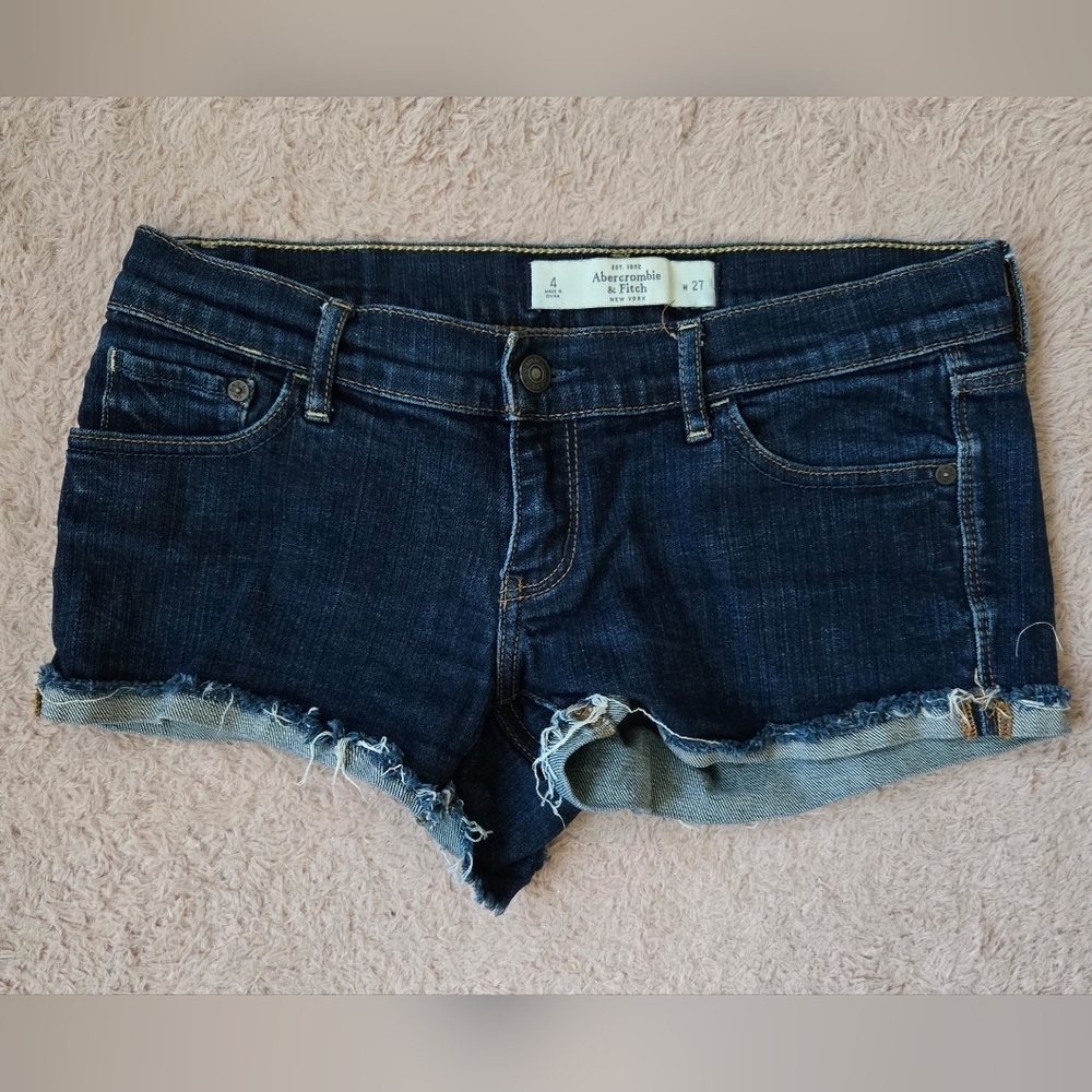 Abercrombie & Fitch Women's Deep Indigo Jean Shorts EUC